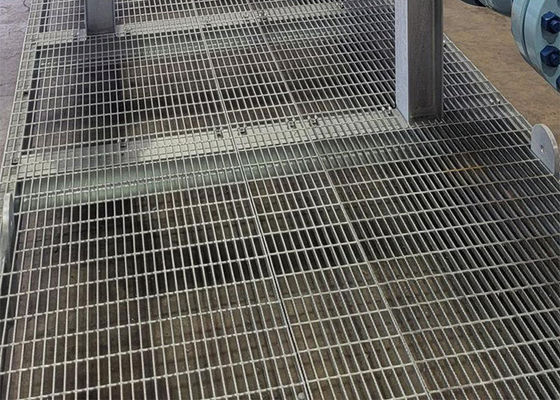 Smooth Or Serrated Surface Galvanised Steel Grating For Industrial Projects