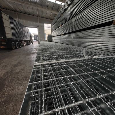 Máy áp lực hàn 30mm thép công nghiệp lưới với bề mặt sáng 3mm băng qua thanh