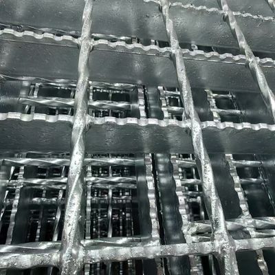 Thép hàn Grating 30mm Pitch Bearing Bar cho quá trình hàn bề mặt sáng YB/T4001.1-2007
