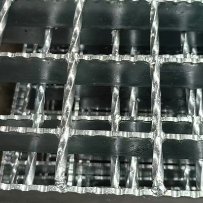 30mm Flat Bar hàn thép Decking Grating hiện đại bề mặt sáng