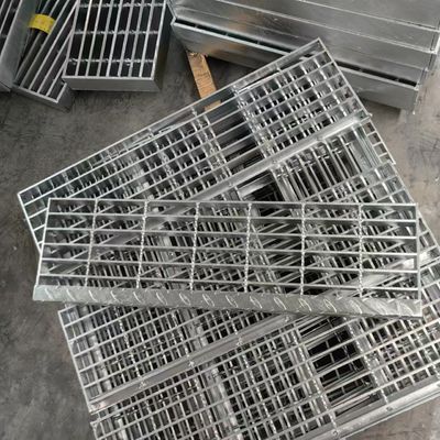 30mm Pitch Flat Stainless Steel Bar Grating trong 1000x1000mm