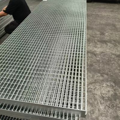 19 w 2 Thang chống trượt Ghi sắt hạng nặng đảm bảo lên và xuống an toàn