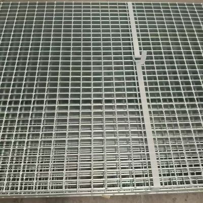 Mạng lưới thép tầm nhìn cao với các cạnh an toàn tăng cường an toàn tại nơi làm việc