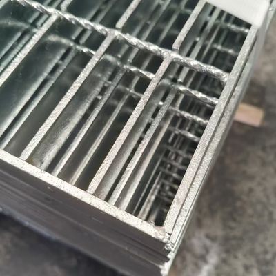 Gạch thép dễ lắp ráp: Dễ dàng lắp đặt