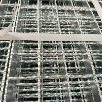 Các lưới thép hấp thụ va chạm: Bảo vệ khỏi ngã và tai nạn