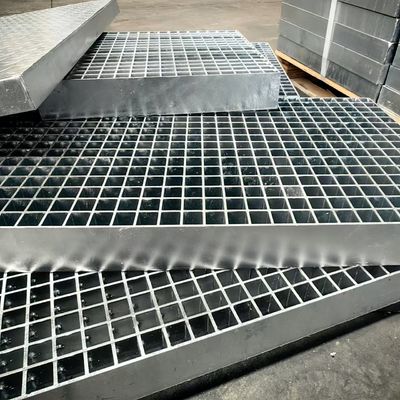 Modern Hot dip Galvanized Steel Grating với Machine Pressure Welding và 30mm Bearing Bar Pitch