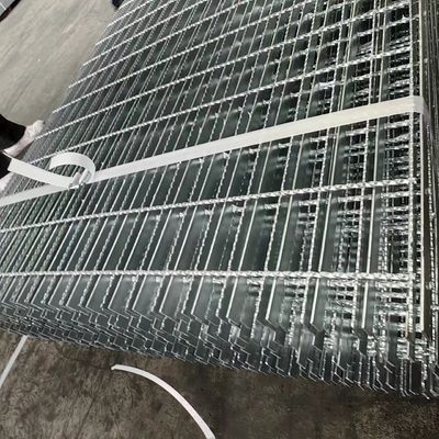 Thép gỉ răng cưa lưới chống trượt bền công nghiệp
