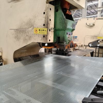 Bộ lọc lỗ sáu góc tấm kim loại lỗ 30% -70% Vùng mở cho lọc công nghiệp